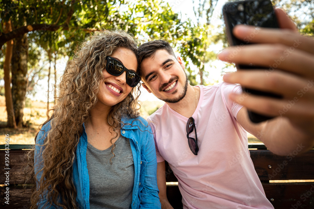 Amigos em atividades ao ar livre